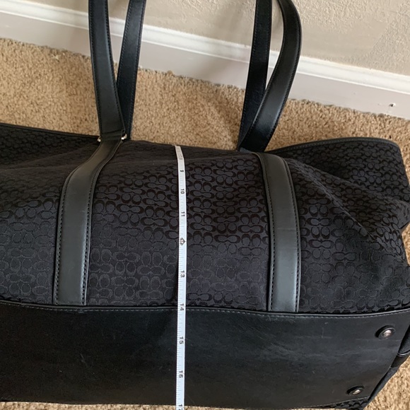 Coach - Picture 6 of 12